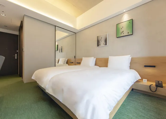 Hop Myeongdong 3*