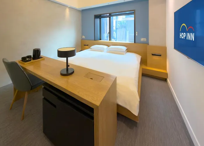 Hop Myeongdong 酒店 3*