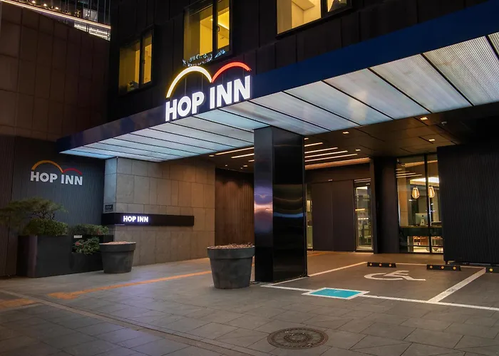 Hop Myeongdong 3* 首爾